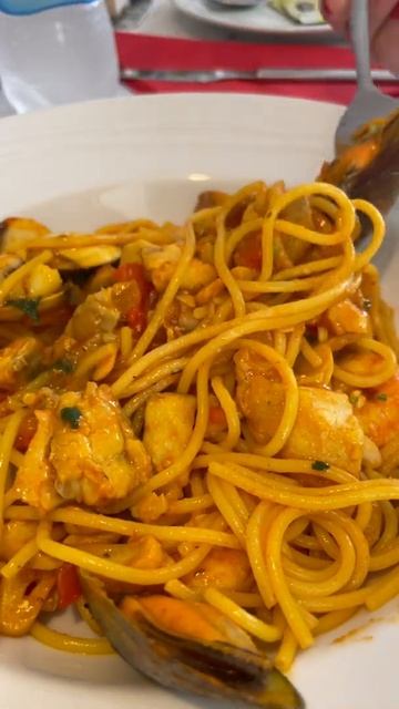 #spaghetti #seafood #pastarecipe #granreservarestaurant #shorts @gemmapia