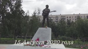Памятник Виктору Цою в Петербурге установлен. 4К.