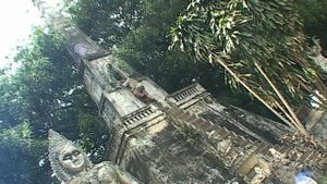 Вьентьян. Будда-парк. Башня великих путешественников