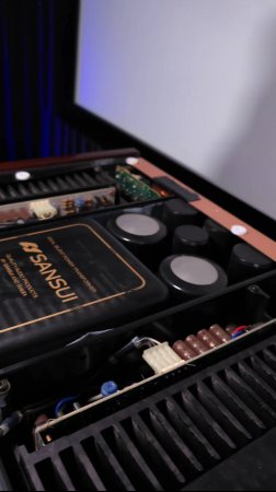 Легендарный Sansui AU-07 юбилейный интегральный усилитель из прошлого!