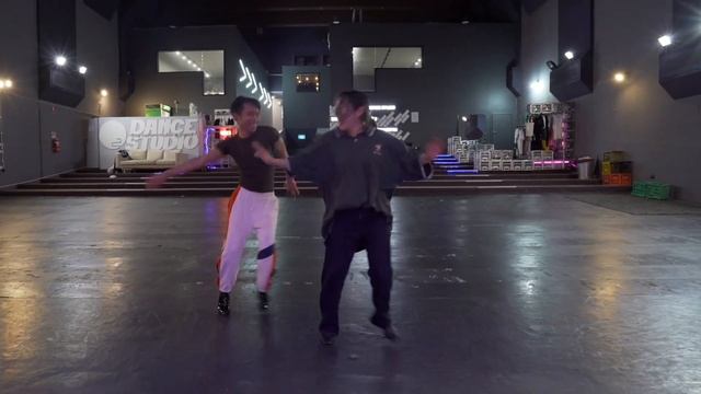 WAACKING - INSTRUCTOR CARO - O2 DANCE STUDIOS MELBOURNE AUSTRALIA смотреть онлайн