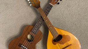 Обзор Укулеле против МандоЛеле ( Мандолина )