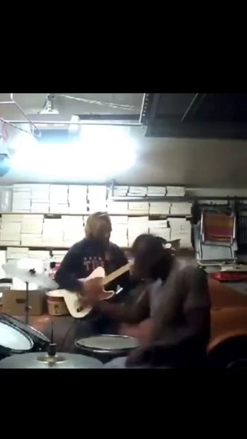 Smells Like Teen Spirit #shorts смотреть онлайн