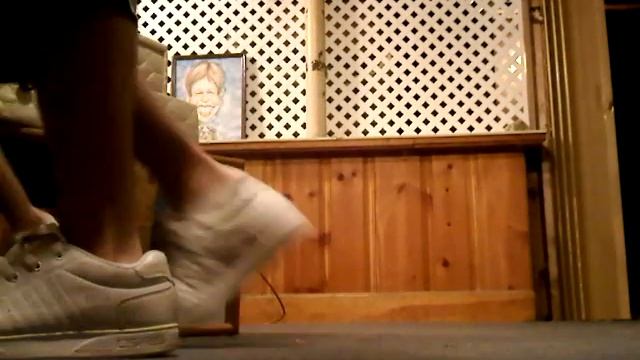 Walking in Loose osiris skate shoes :) смотреть онлайн