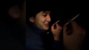 Парень поёт про свою жизнь реально круто поёт