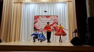 Народный ансамбль танца Сувенир