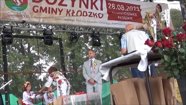 Dożynki gminy Kłodzko. Przekazanie chleba dożynkowego wójtowi gminy Kłodzko 28 sierp. 2022 rok смотреть онлайн