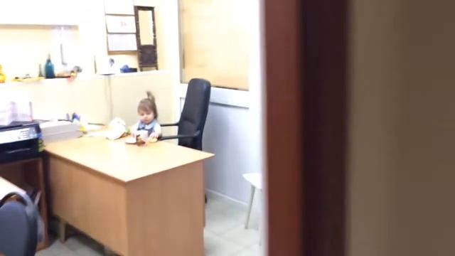 Swiss Haley- РАЙский бизнес  Владимирова Лена Велижанская Аня Мир Спартанцев