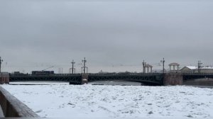 "Чужие поезда"