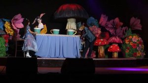 Чаепитие у шляпника. Ученица Westend Эмилия Портнова в мюзикле Алиса от компании Romanov Arena.