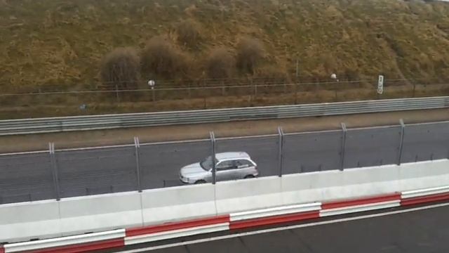 Seat Ibiza TDI vs BMW M5 смотреть онлайн