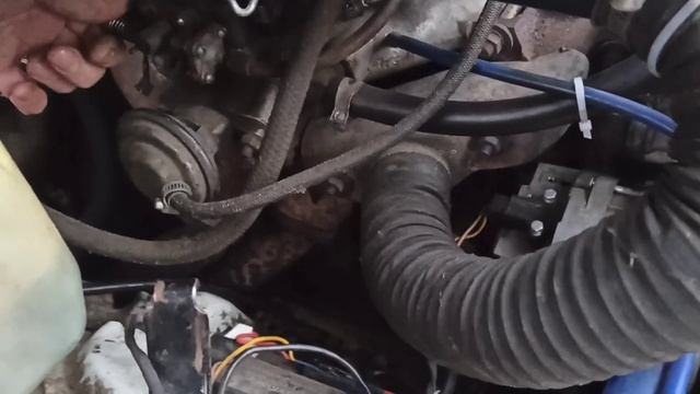 Сверлим отверстия в винте ХХ ЗМЗ 402, ГАЗ 3110