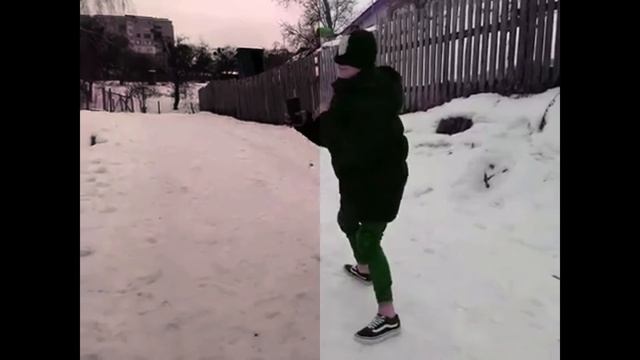 |КЛИП ПАРОДИЯ| Yung Lev-В Розовом Поло смотреть онлайн