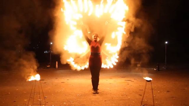 Огненное шоу арт-группы "Цвет ночи" смотреть онлайн