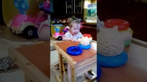 Пукнула, не покакала)))