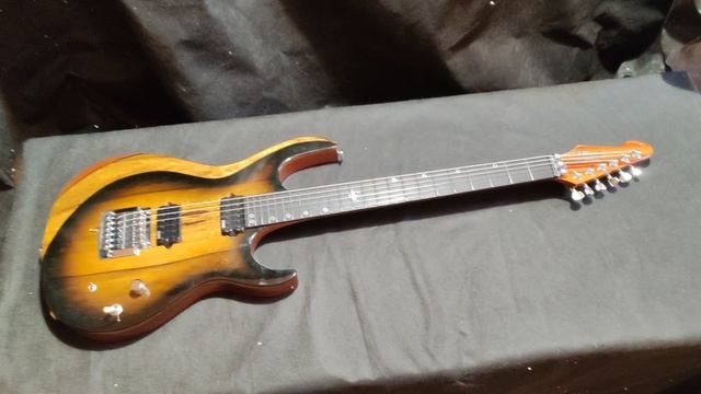 Обзор сборки предсерийного прототипа Manul Doublecut от Manul Guitars. смотреть онлайн