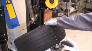 Шиномонтажный станок автоматический GIULIANO Crossage EVO | Шиномонтажный стенд