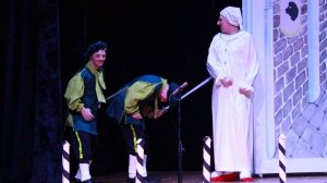 Антон в спектакле Снежная королева