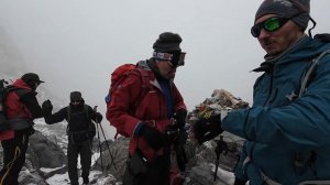 Эверест! Увидеть мечту. Треккинг до базового лагеря