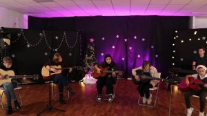 Занятия гитарой в Зеленограде с нуля. Группа новичков школьников. 2 месяца обучения