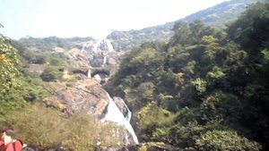 Индия. Южное ГОА. Водопад Дудхсагар. Река Мандави. Самый большой водопад в ГОА.