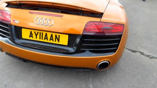 Audi R8 Spyder Quattro V10 смотреть онлайн