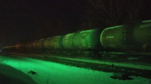 2ТЭ116у с грузовым поездом.