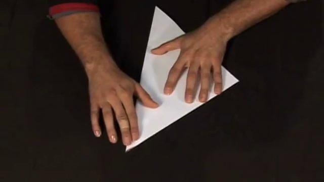 How to Make an Origami Edelweiss : Starting a Flower Base for an Origami Edelweiss смотреть онлайн