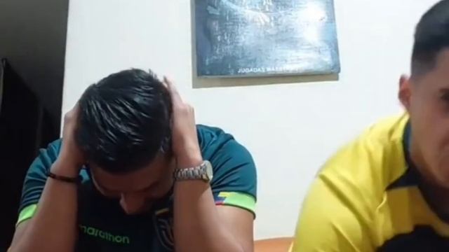 reacciónes de Ecuatorianos en penal fallido de Valencia... смотреть онлайн