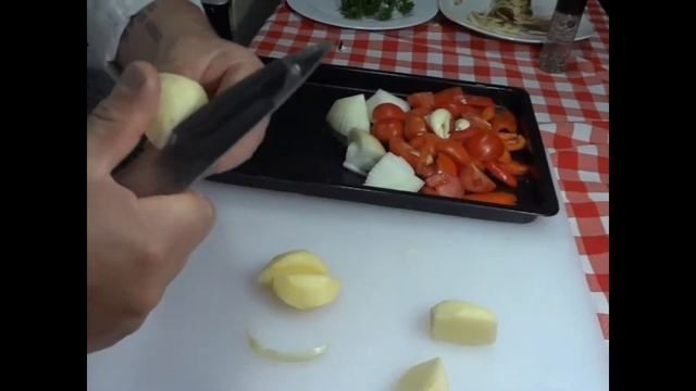 Pechuga Rellena con Espinaca y salsa Napolitana смотреть онлайн
