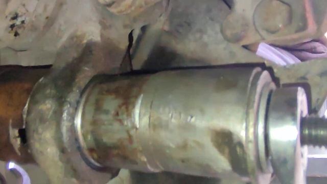 MERCEDES OYNAK YAĞLI BURÇ DEĞİŞİMİ. (MERCDEES FLAT BUSHING) (Плавающий сальник блок) (2) смотреть онлайн