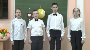 "Колыбельная медведицы" в исполнении Лисицыной Я., Белоусова С., Чингалаева А., Лисицыной Ж.)