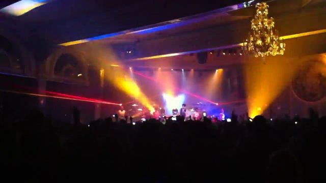 Adam Lambert Crystal Ballroom смотреть онлайн