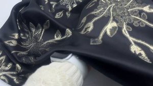 Шёлк  чёрного цвета с люрексом 46596