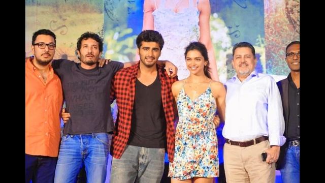 Deepika Padukone Hot Legs Show In Mini Skirt Video смотреть онлайн