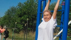 Пенсионерка сдала нормативы ГТО в 90 лет в России