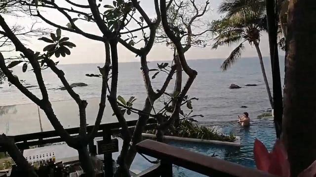 Паттайя отель Cape Dara Resort ... смотреть онлайн