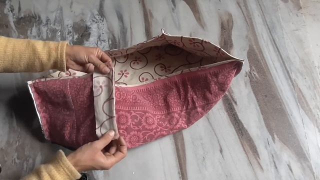 फ्री में बना है - बिना अलमारी बिना खर्च-ढेर सारे कपड़े स्टोर करे-New folding trick/ cloth storage ba смотреть онлайн