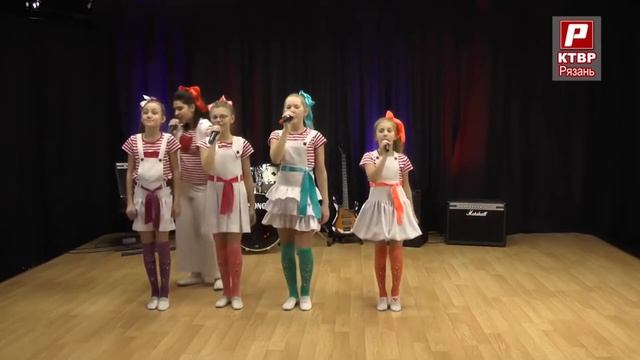 Театр песни" The Simple" смотреть онлайн