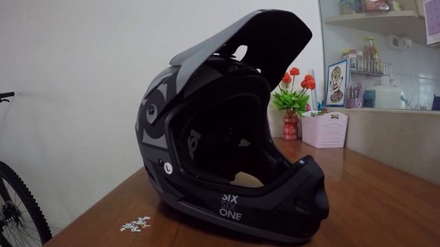 661 Comp Helmet - Matte Black 2017 Un-boxing смотреть онлайн