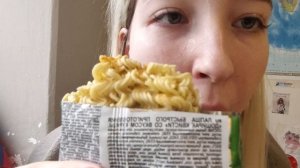 МУКБАНК ДОШИРАК 🍜 СУХОЙ ДОШИК 🤯 Кушаем и болтаем ✨ Сухая лапша как в детстве