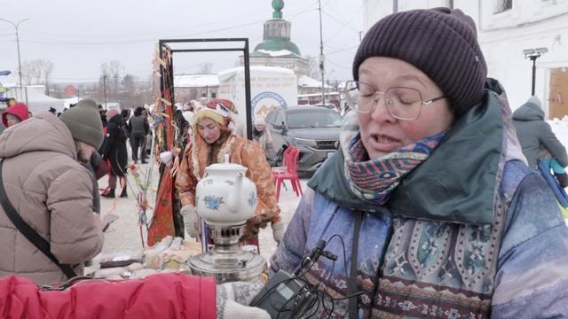 В минувшее воскресенье соликамцы весело отгуляли масленицу на Воскресенской площади. Соликамск ТВ.