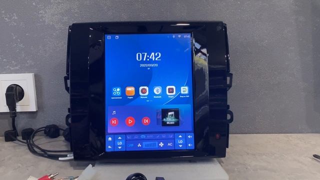 Магнитола в стиле Tesla (Тесла) для Toyota Mark X 2009 - 2019 смотреть онлайн