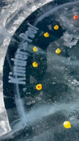 Логотип Киндерпул во льду