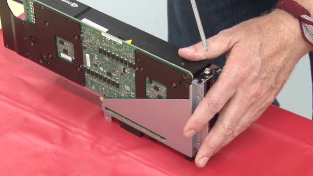 Lenovo ThinkSystem SD530 removing a PCIe adapter