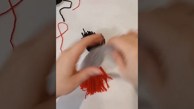 Снегирь из пряжи за несколько минут смотреть онлайн