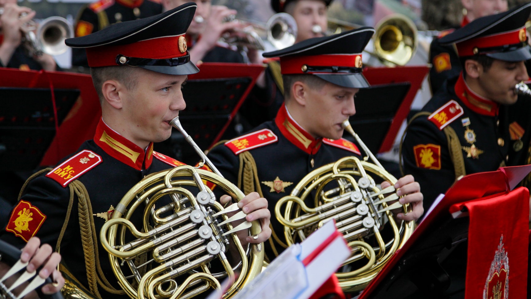 ВОЕННЫЕ ДУХОВЫЕ ОРКЕСТРЫ смотреть онлайн