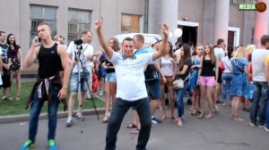 Кривой Рог. Пенная вечеринка ко Дню металлурга.