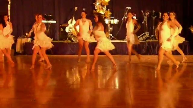 Ladies in Red performing team shine at the Palm Springs Salsa Extravaganza, August 2009 смотреть онлайн