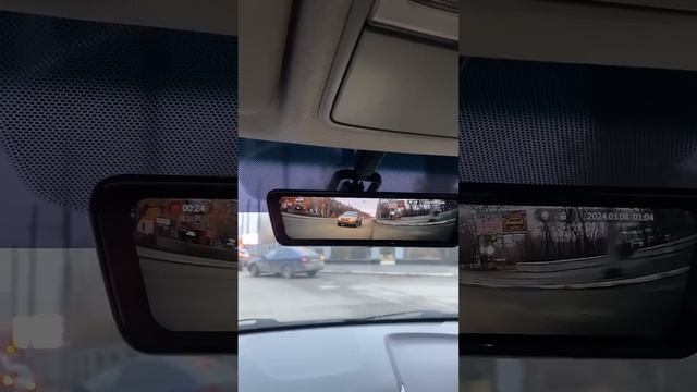 Зеркало заднего виде как Land Rover + двух канальный регистратор. смотреть онлайн